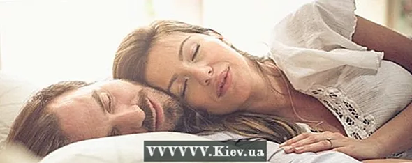5 tipov, ako si užiť nočný spánok bez toho, aby ste prekročili partnera