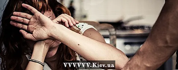 8 razlogov, zakaj ženske ostajajo v nasilnih odnosih