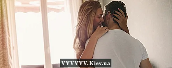 မင်းရဲ့အိမ်ထောင်ဖက်ကိုပြုံးစေသောလိင်ဆက်ဆံခြင်းအတွက်ထိပ်တန်းစမတ်ကျပြီးအသုံးဝင်သောအချက်များ